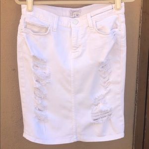 Current/Elliott Pencil Skirt in White Denim